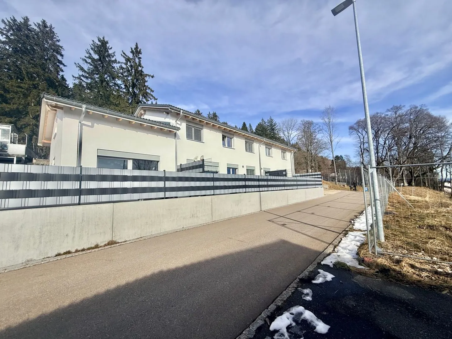 Spazioso appartamento 5.5 con ampia terrazza - Foto 11 di 13