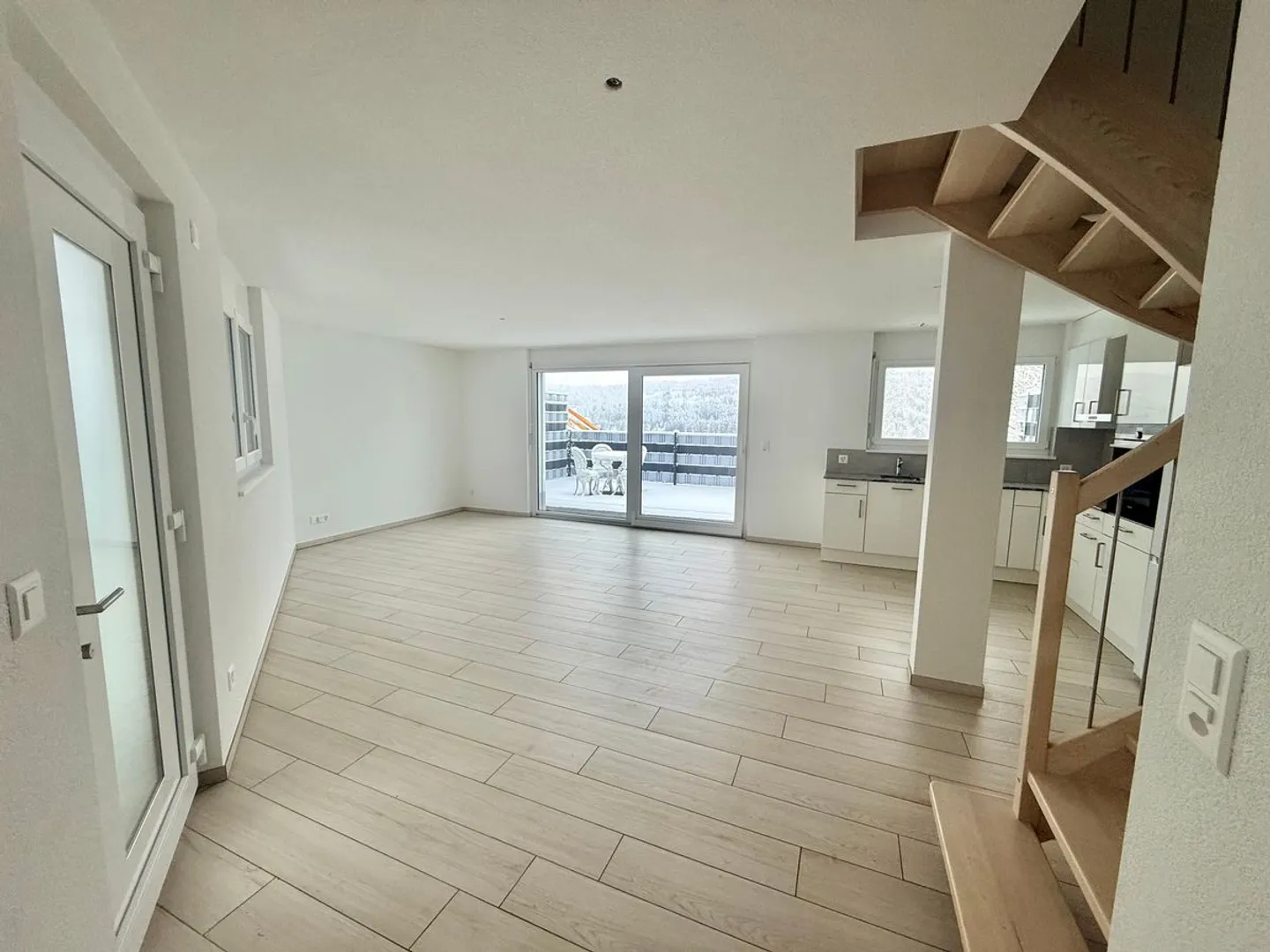 Charmant Duplex avec Terrasse Spacieuse - Photo 4 sur 13