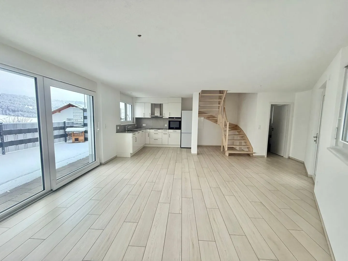 Charmant Duplex avec Terrasse Spacieuse - Photo 2 sur 13