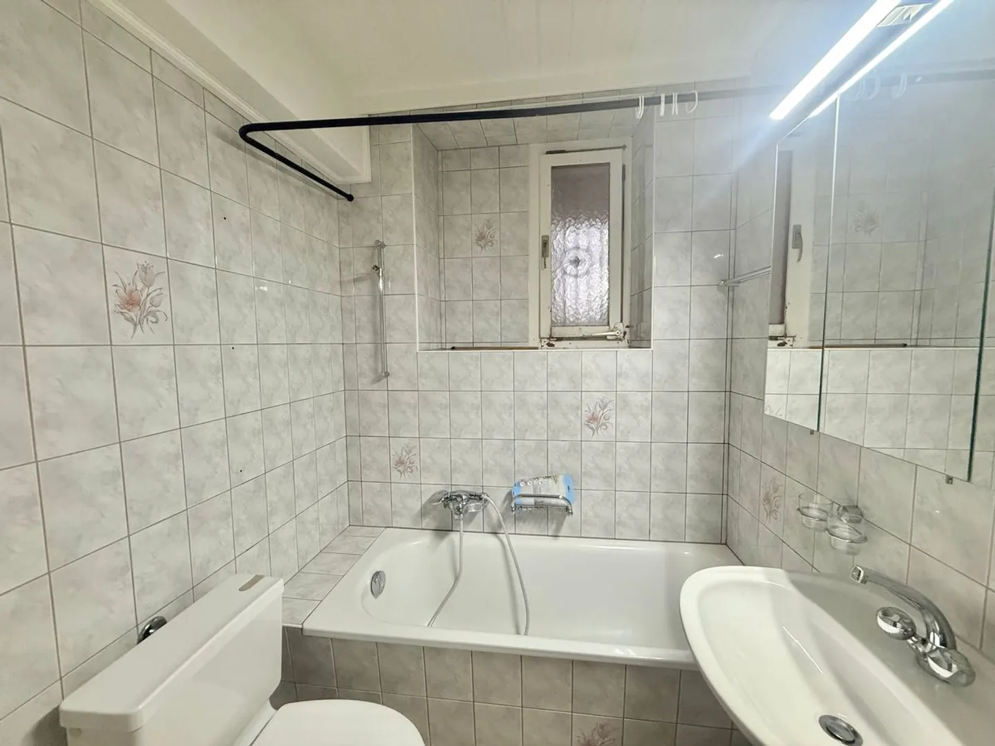 Charmant appartement de 4.5 pièces rénové à Tramelan - Photo 10 of 10