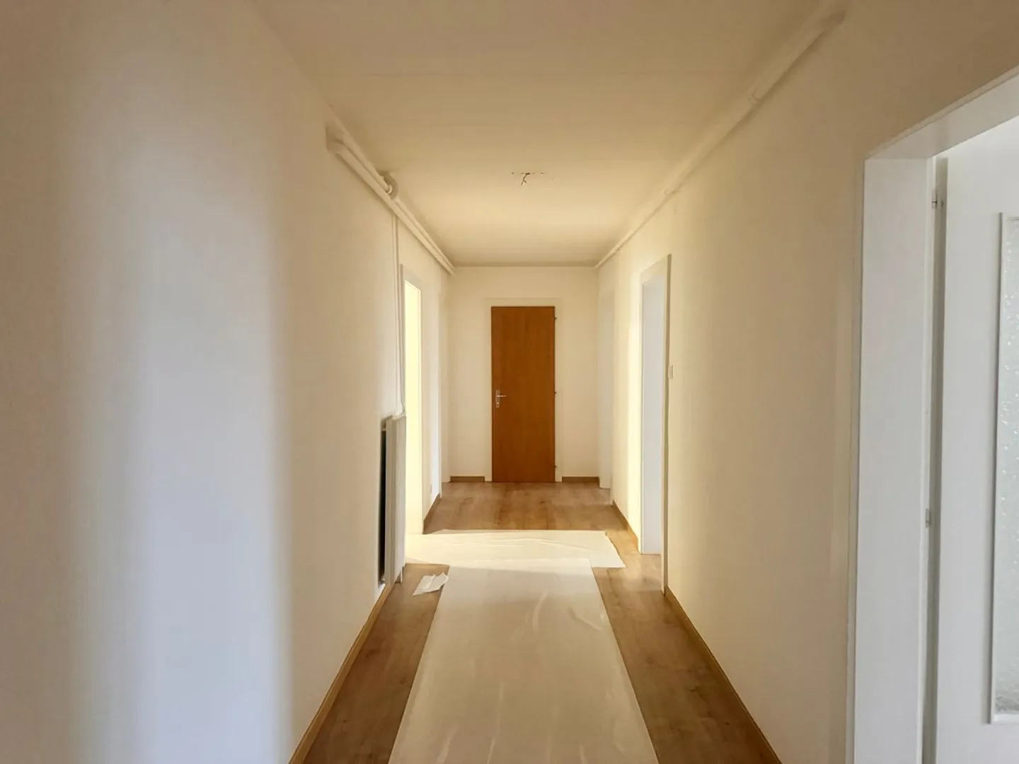 Charmant appartement de 4.5 pièces rénové à Tramelan - Photo 1 of 10