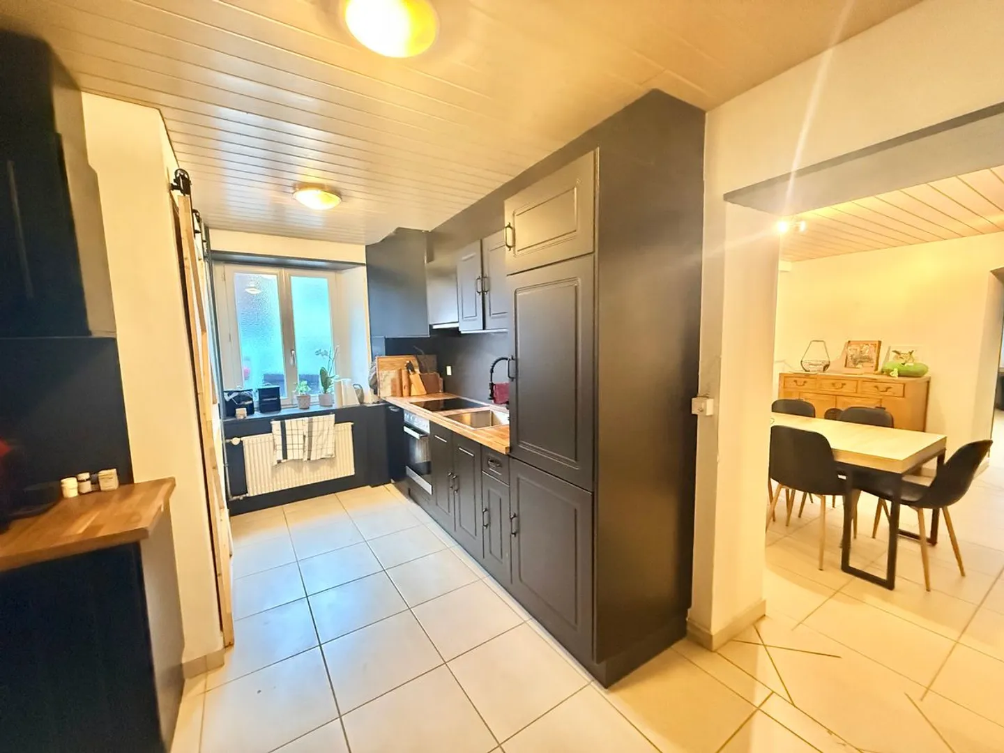 Espace mixte avec appartement 2,5 pièces et atelier - Centre de Tramelan - Photo 2 sur 13