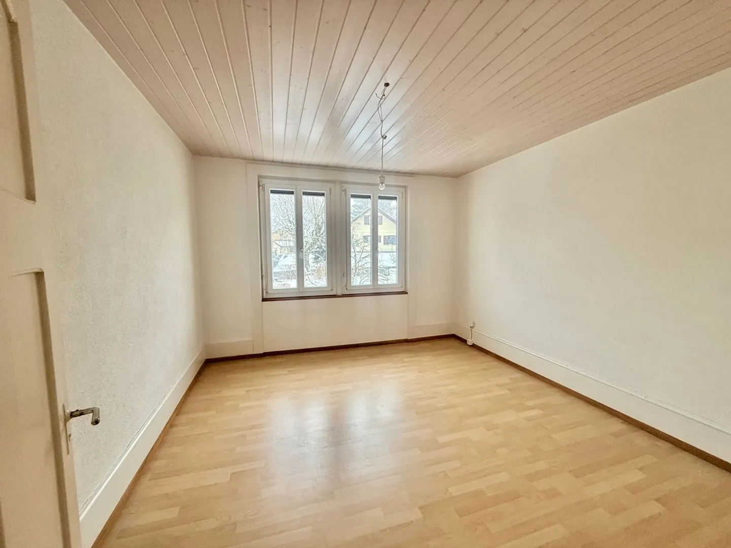 Appartement Charmant avec Terrasse - Photo 8 sur 13