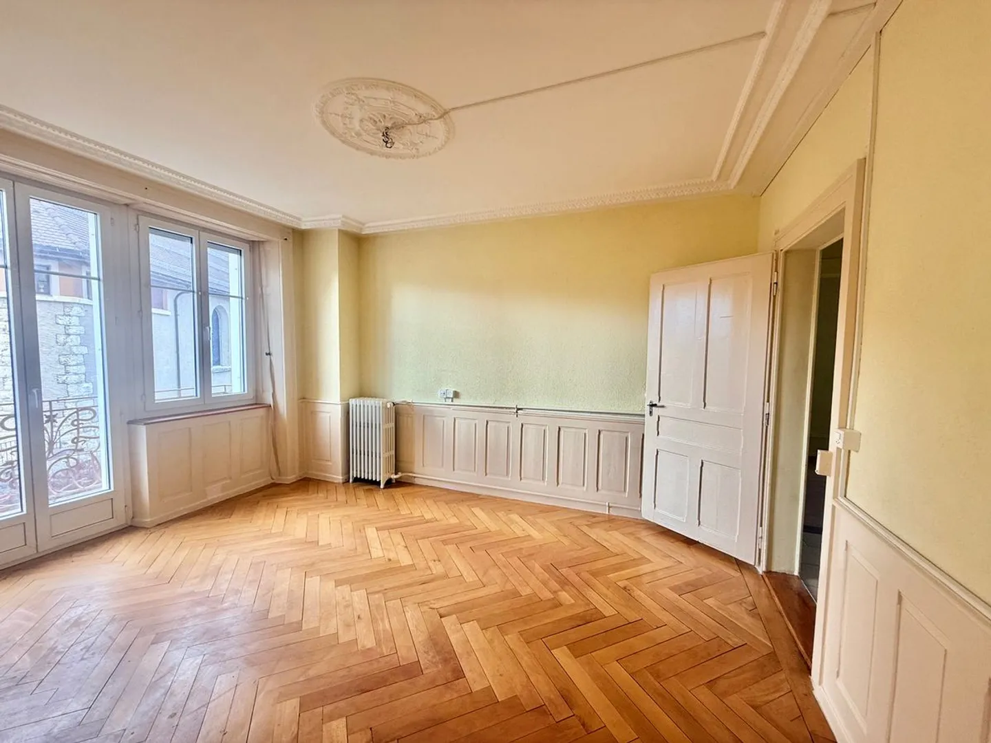 Geräumige 4,5-Zimmer helle Wohnung im Herzen von Saignelégier - Foto 1 von 13