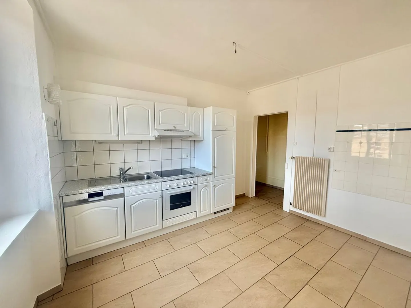 Geräumige 4,5-Zimmer helle Wohnung im Herzen von Saignelégier - Foto 6 von 13