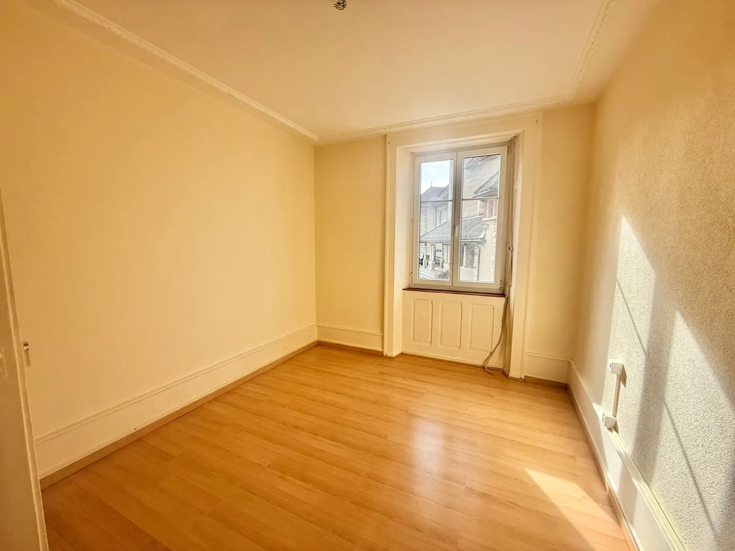 Geräumige 4,5-Zimmer helle Wohnung im Herzen von Saignelégier - Foto 11 von 13