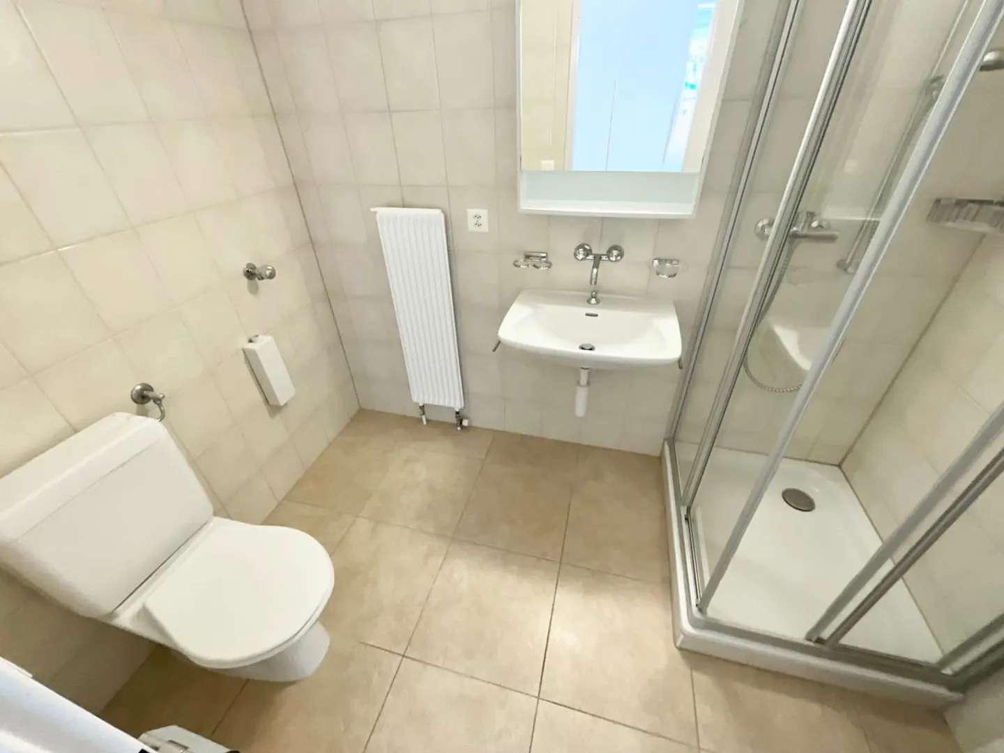Bright 3-room apartment with panoramic view - Photo 8 of 8