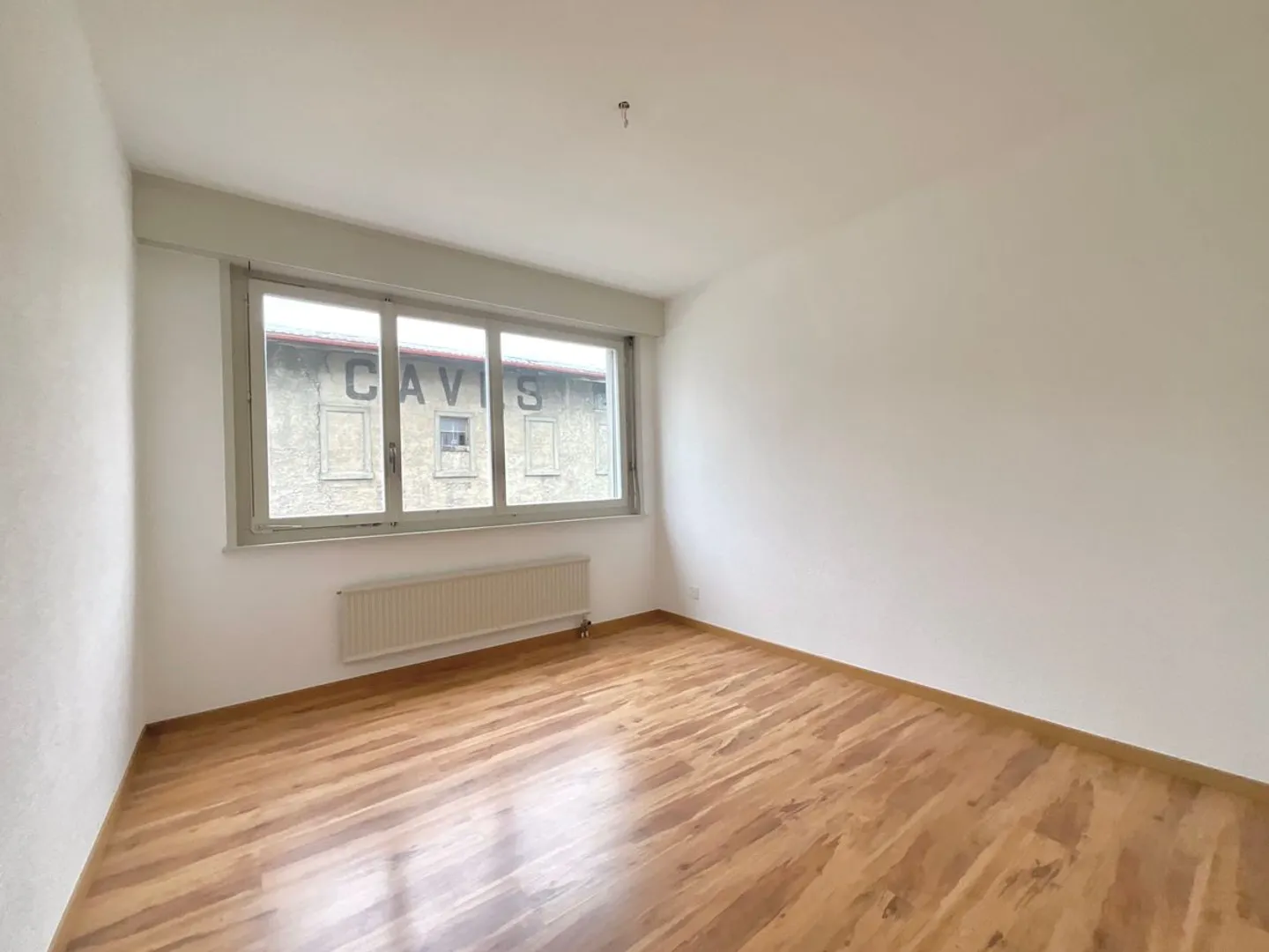 Charming 3.5-room apartment with balcony - Photo 4 of 7