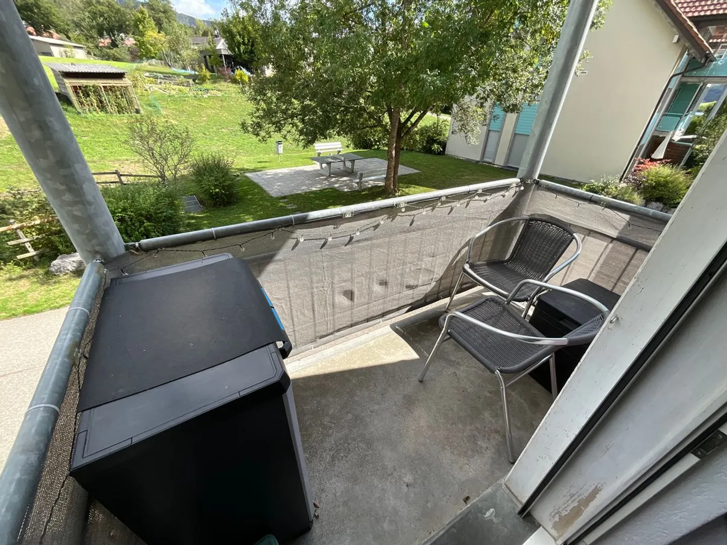 Spacieux appartement de 4,5 pièces avec terrasse et balcon - Photo 4 of 6