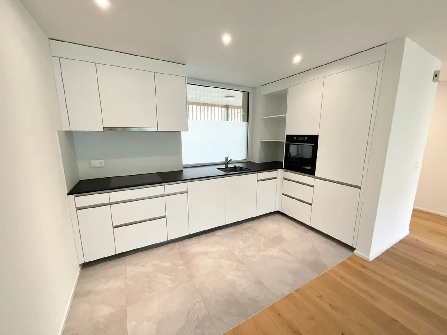 Nuovi appartamenti di 2.5 stanze con Loggia - Foto 1 di 8