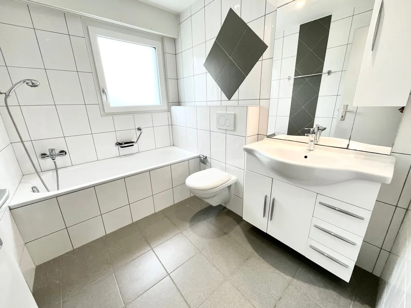 Schöne helle 4,5-Zimmer-Wohnung mit Balkon - Foto 5 von 8
