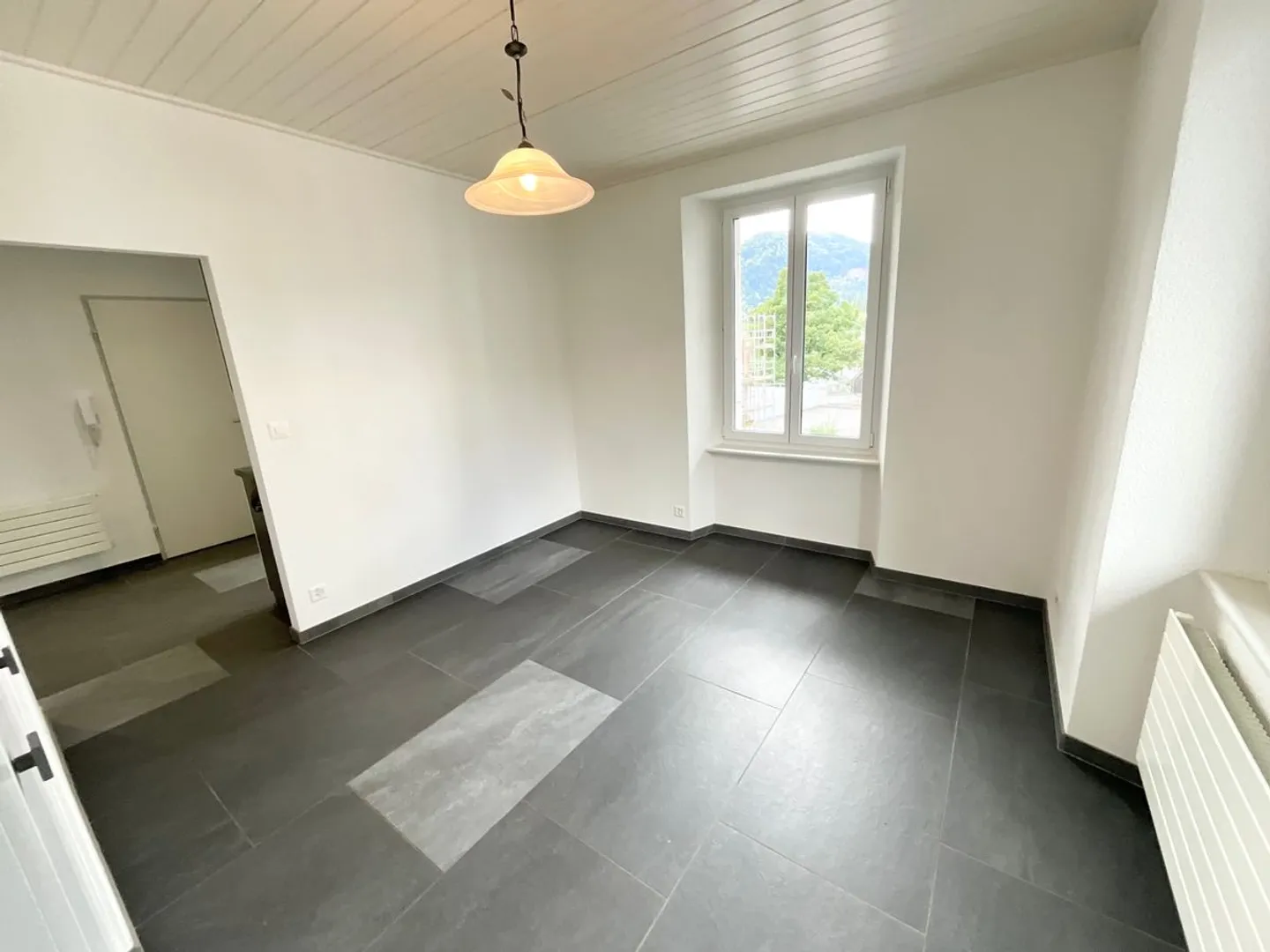 Charmant appartement de 2 pièces - Photo 6 sur 9
