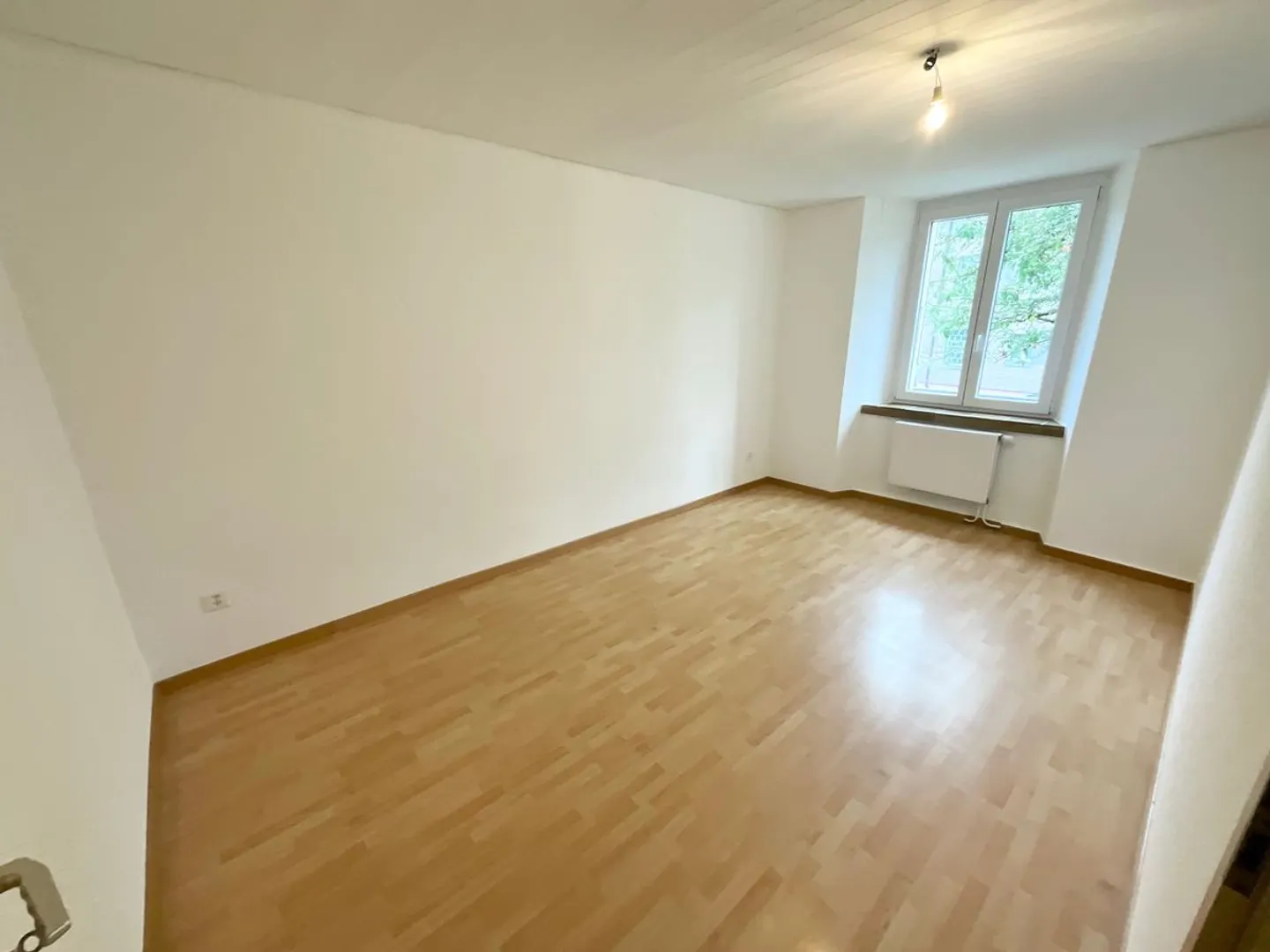 Appartamento di 2,5 locali completamente ristrutturato con ingresso indipendente e spazio esterno - Foto 6 di 8