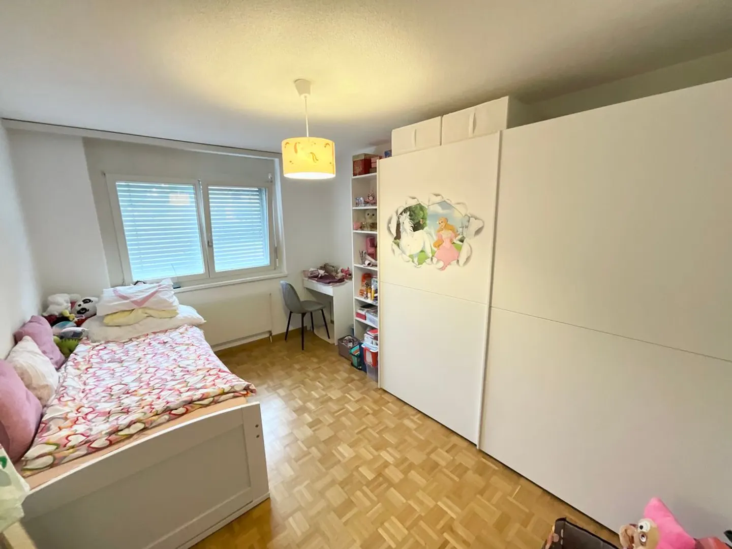 Appartement de 4.5 pièces en duplex avec balcon et terrasse - Foto 5 di 7