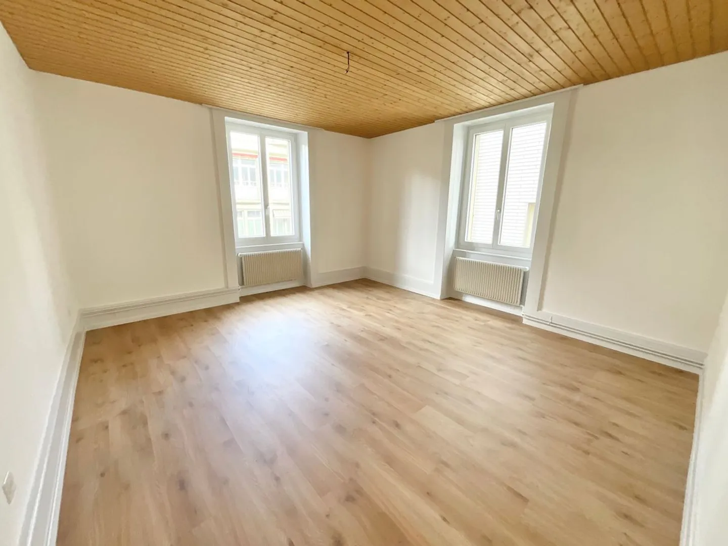 Charming 4-room apartment with large terrace in the heart of Tramelan - Photo 7 of 10