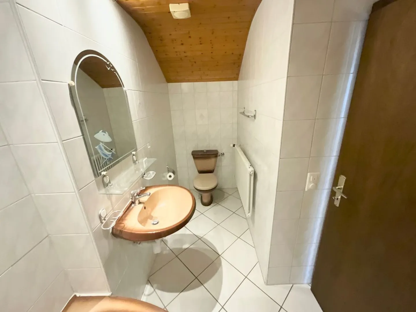 Appartement lumineux au rez-de-chaussée - beaux volumes et espaces polyvalents - Photo 8 sur 13