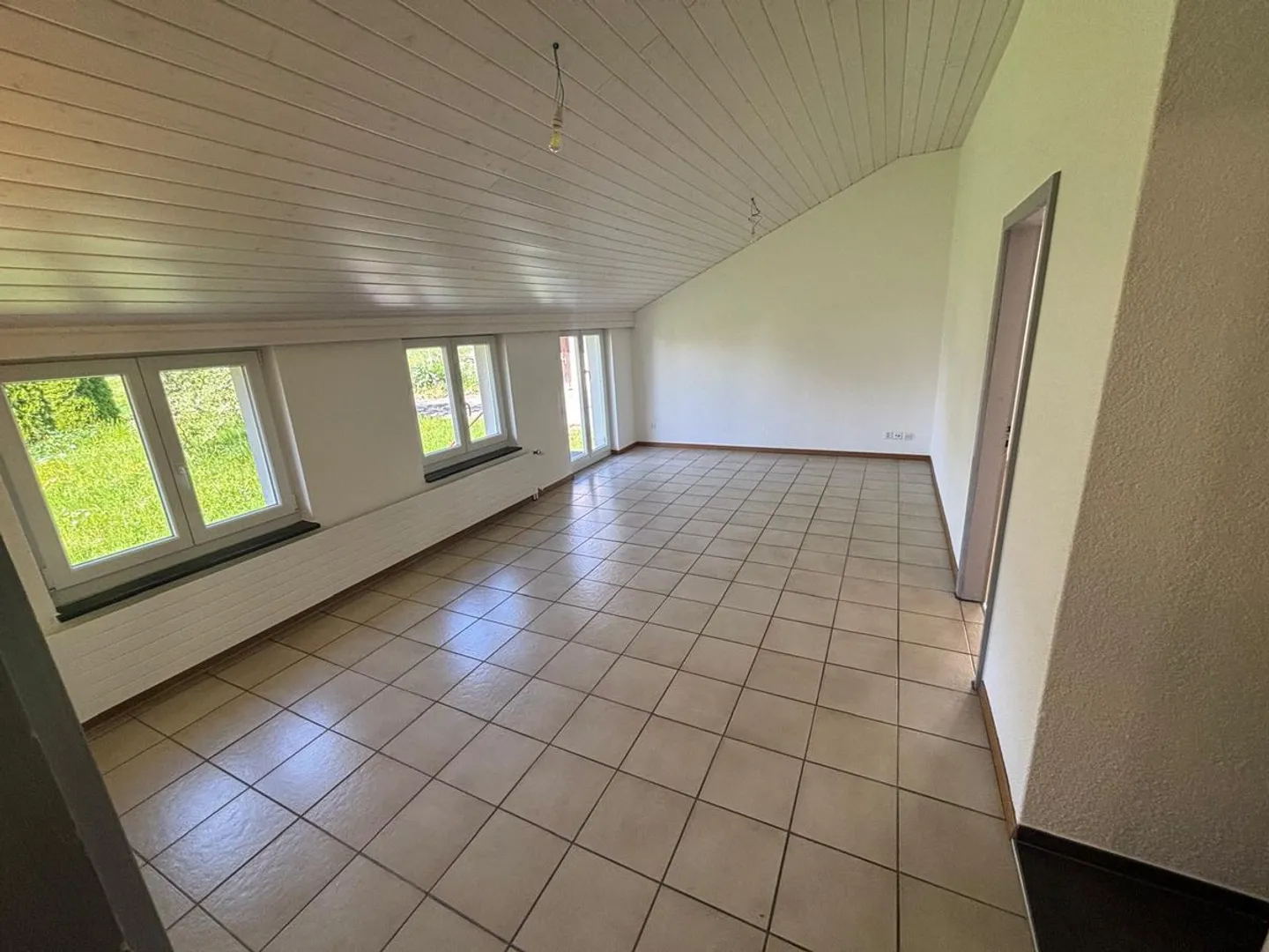 Vollständig renovierte 2½-Zimmer-Wohnung in Montfaucon - Foto 4 von 8