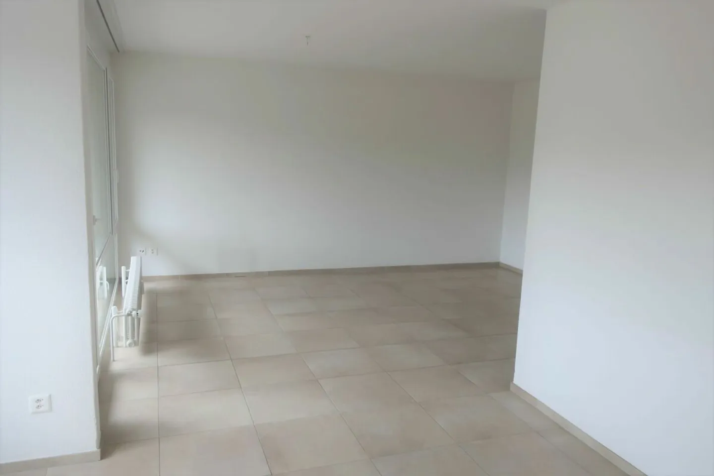 3-room apartment with balcony and elevator - Photo 3 of 7