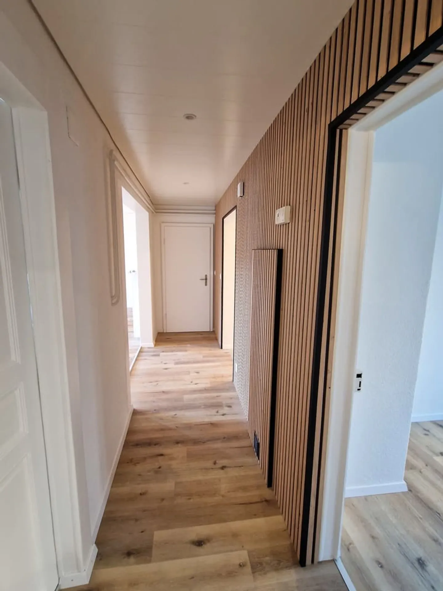 4.5-room apartment in the heart of the village - Photo 4 of 7