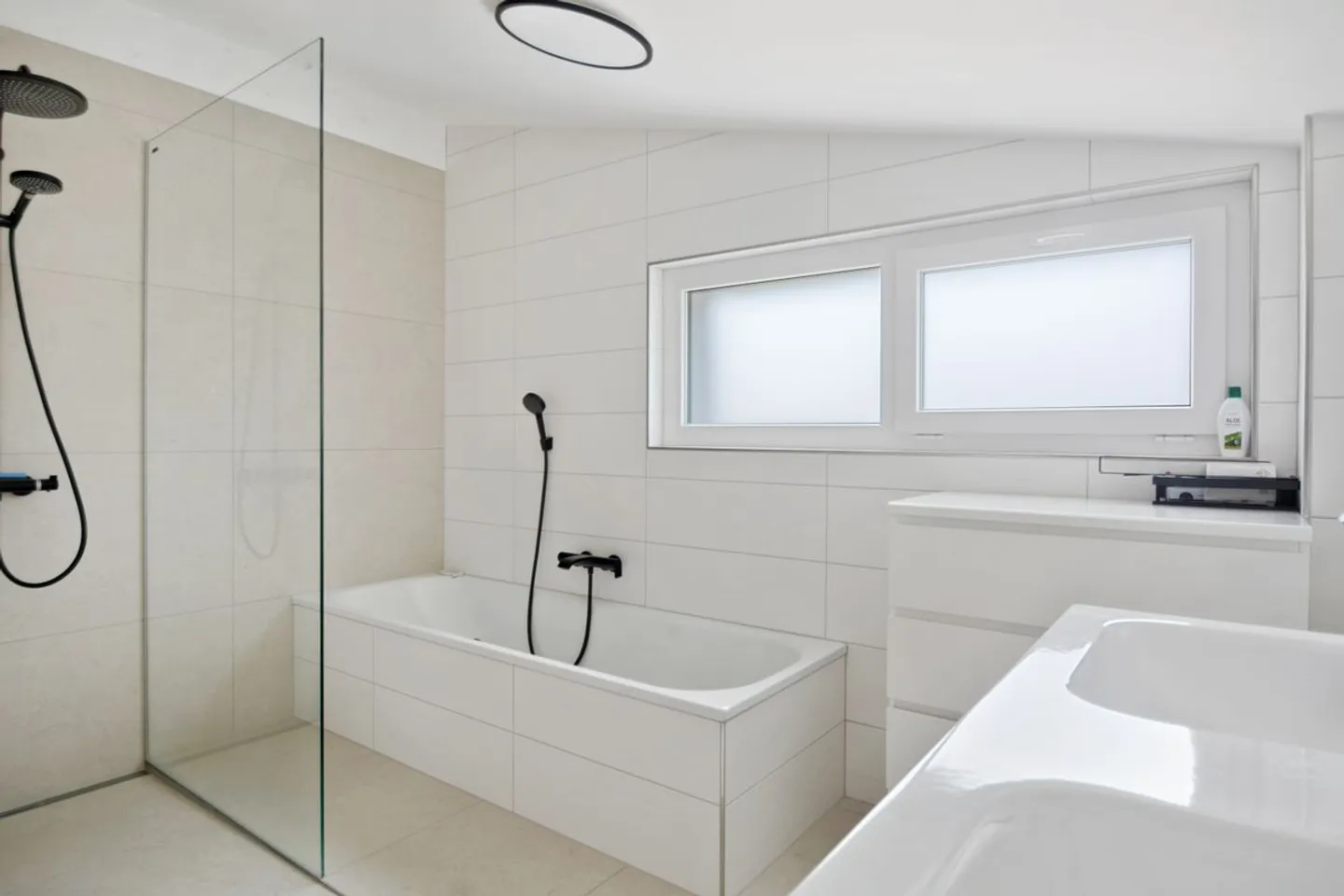 Architektenhaus - zu bauen - letzte Gelegenheit in einem kleinen Viertel mit 5 Villen - Foto 10 von 11
