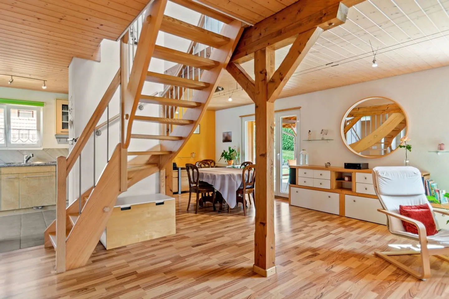 Wunderschönes Einfamilienhaus! - Foto 2 von 13