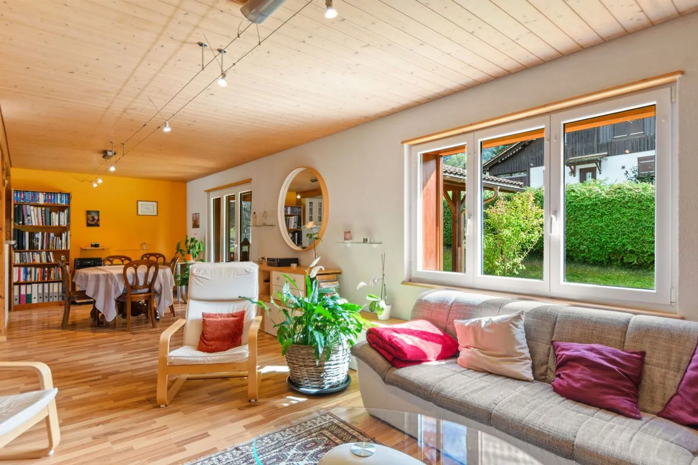 Wunderschönes Einfamilienhaus! - Foto 3 von 13
