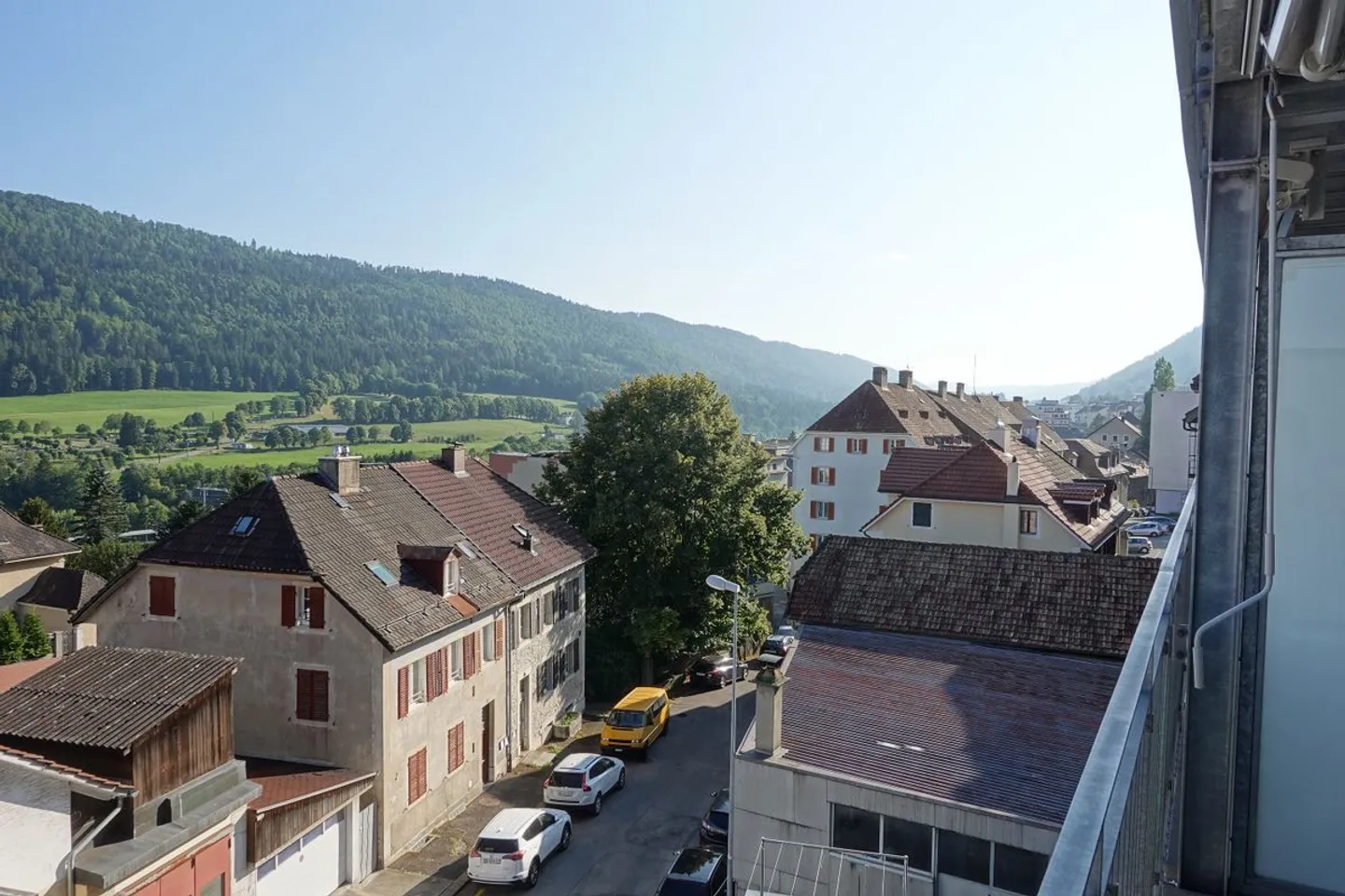 Magnifique appartement rénové de 3 pièces à louer avec terrasse et ascenseur - Foto 6 di 6