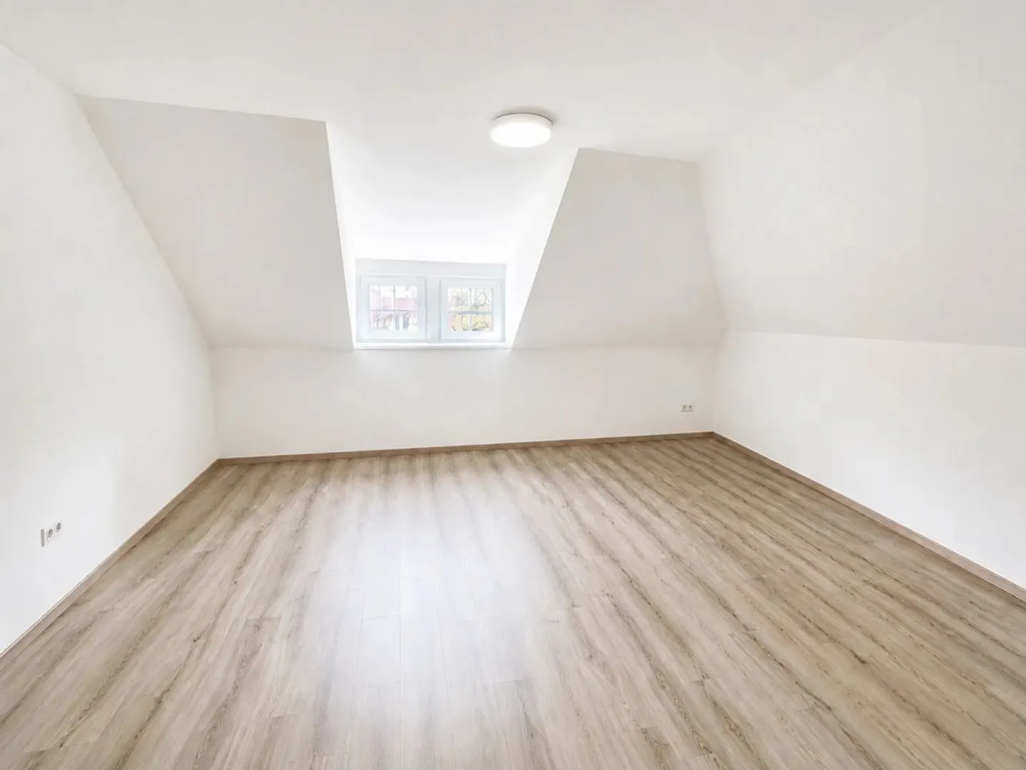 Appartement de Caractère 4.5 Pièces - Photo 1 sur 6