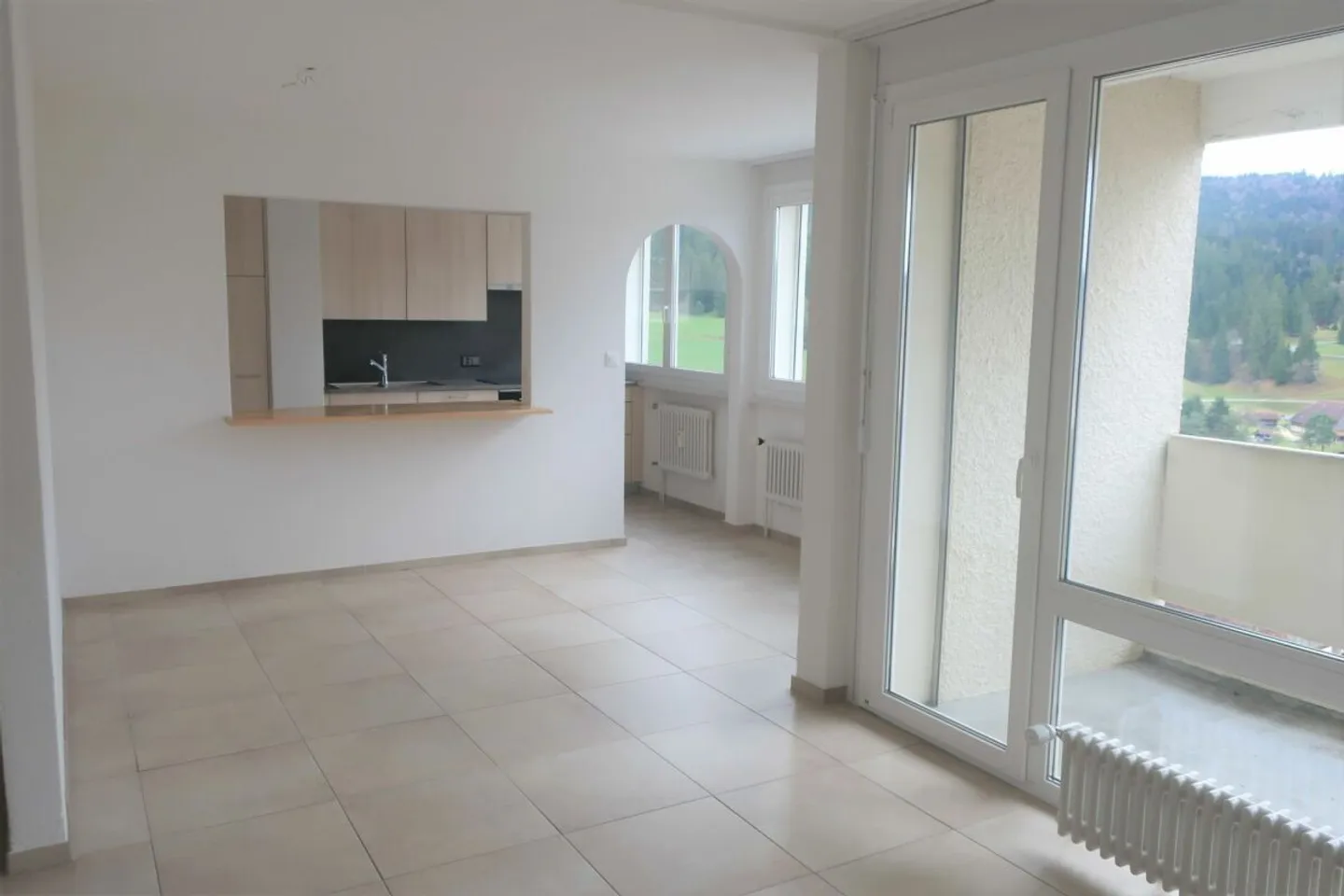 3-room apartment with balcony and elevator - Photo 2 of 7