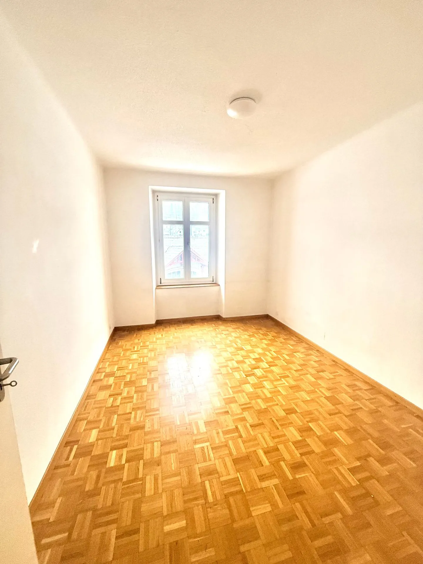 3.5-room apartment with balcony - Photo 10 of 11