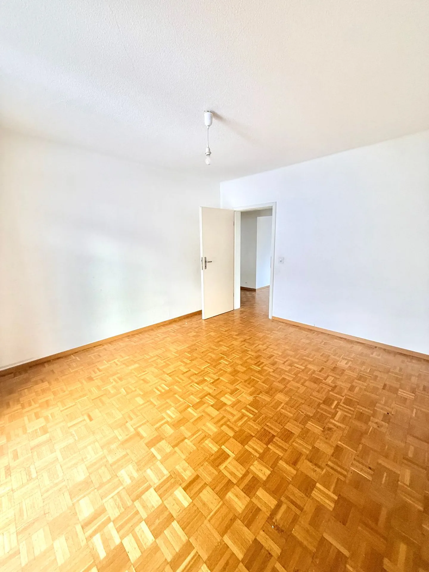 3.5-room apartment with balcony - Photo 8 of 11