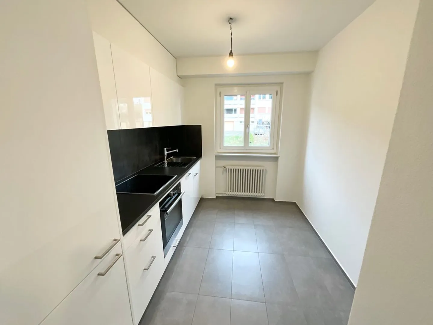 Incantevole appartamento di 3.5 locali con balcone - Foto 2 di 7