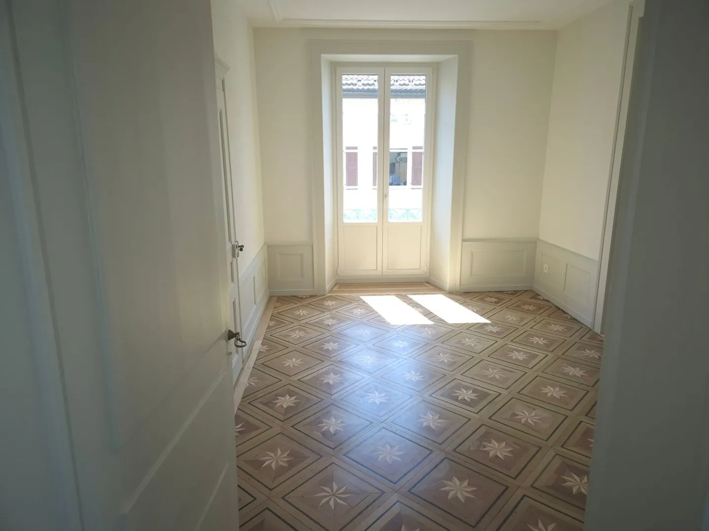 Très grand appartement de 7.5 pièces - Photo 8 sur 13