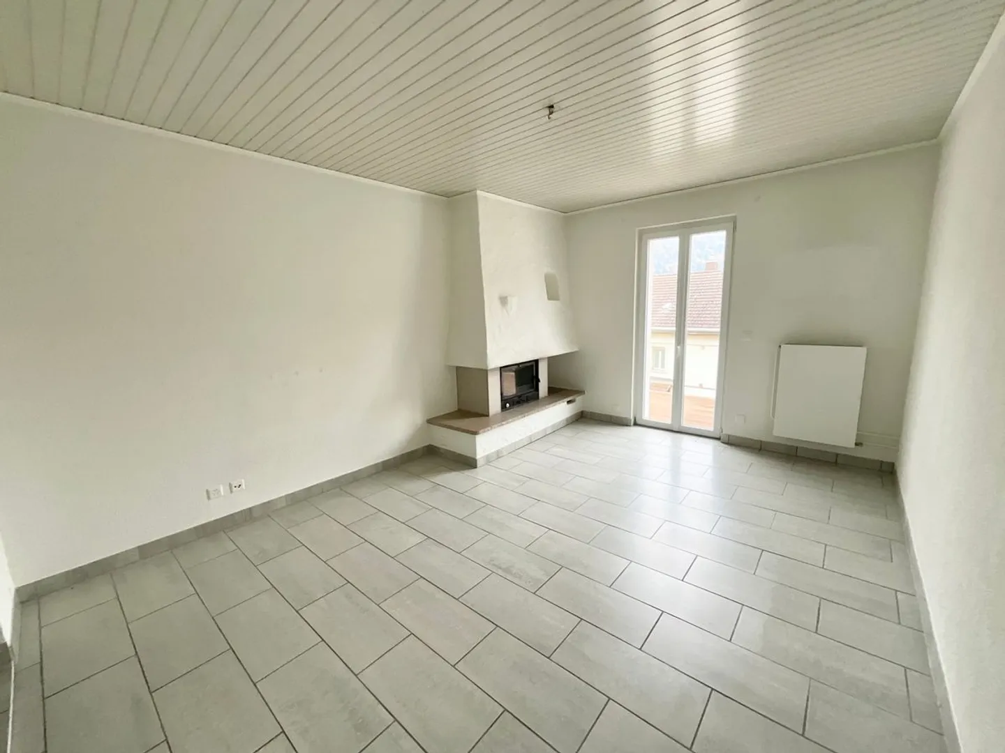 Appartement de 3.5 pièces avec balcon et cheminée - Photo 5 sur 10