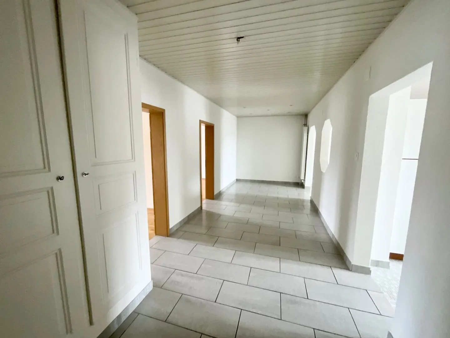 Appartement de 3.5 pièces avec balcon et cheminée - Photo 3 sur 10