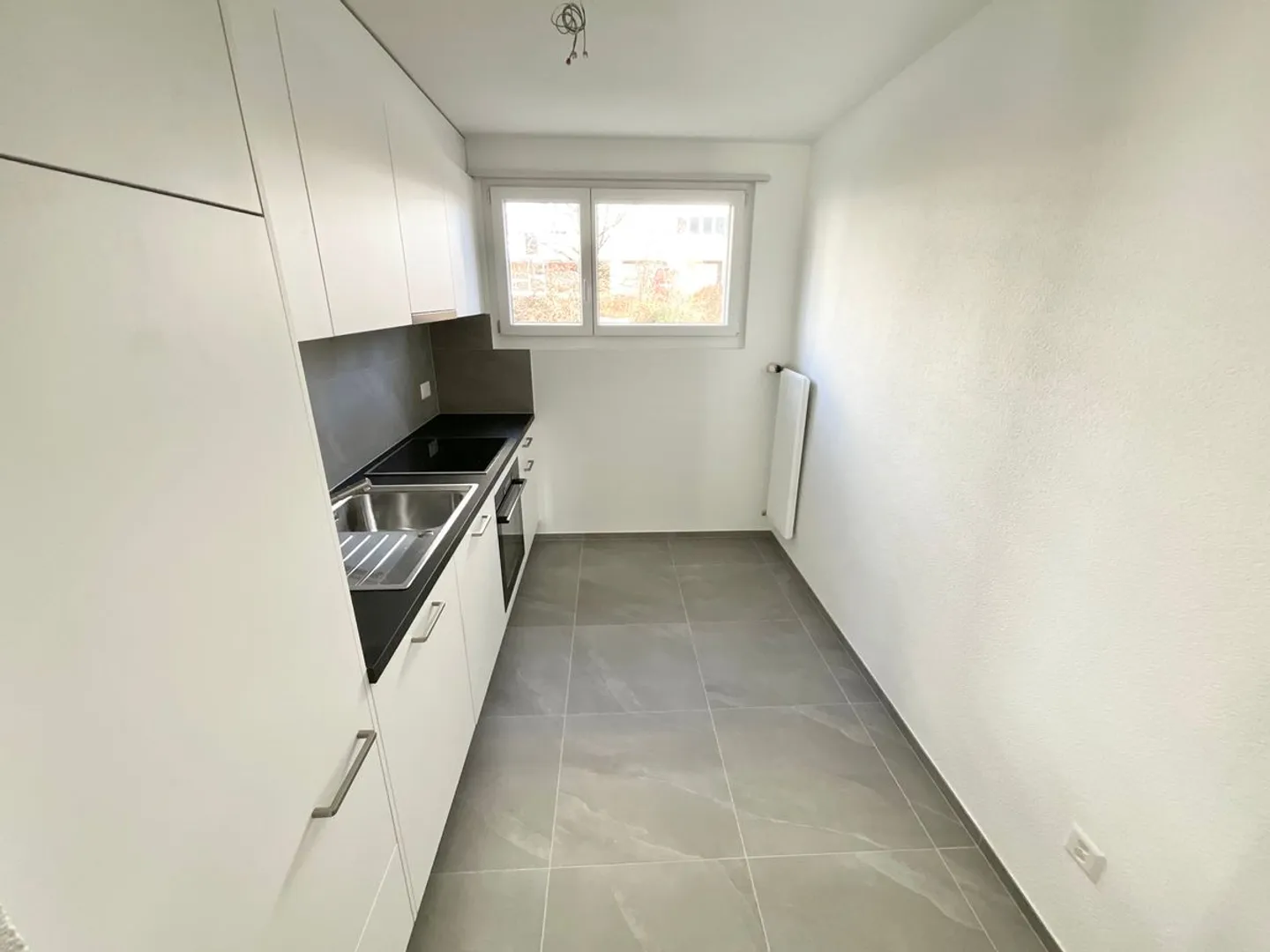 Appartement refait à neuf de 3.5 pièces - Photo 2 sur 8