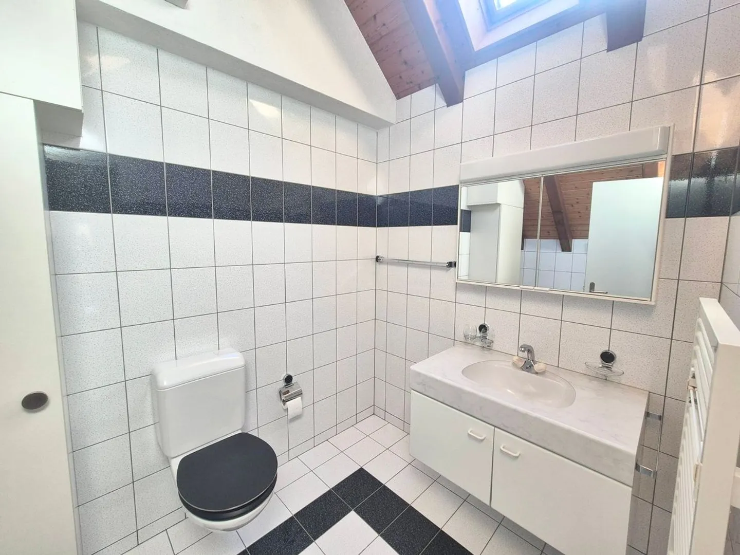 5.5 room duplex apartment with balcony - Photo 13 of 13