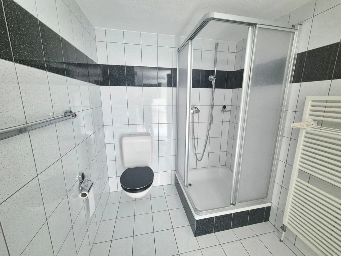 5.5 room duplex apartment with balcony - Photo 12 of 13