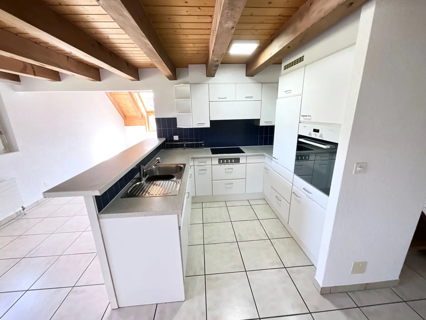 5.5-room duplex apartment with balcony - Photo 3 of 13