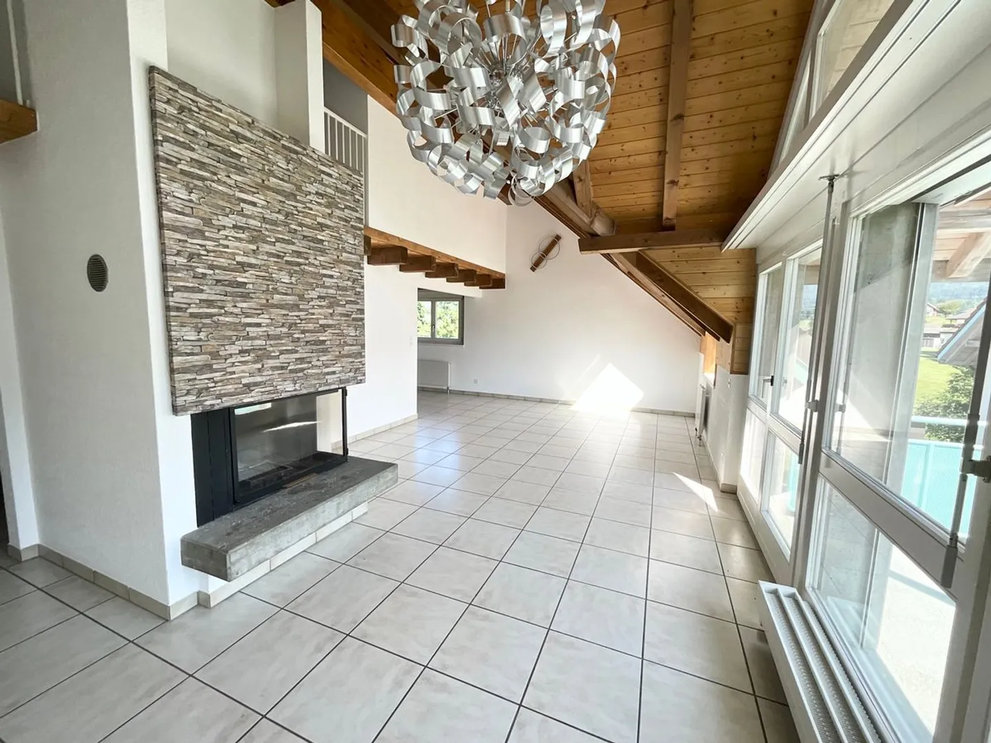 5.5-room duplex apartment with balcony - Photo 1 of 13
