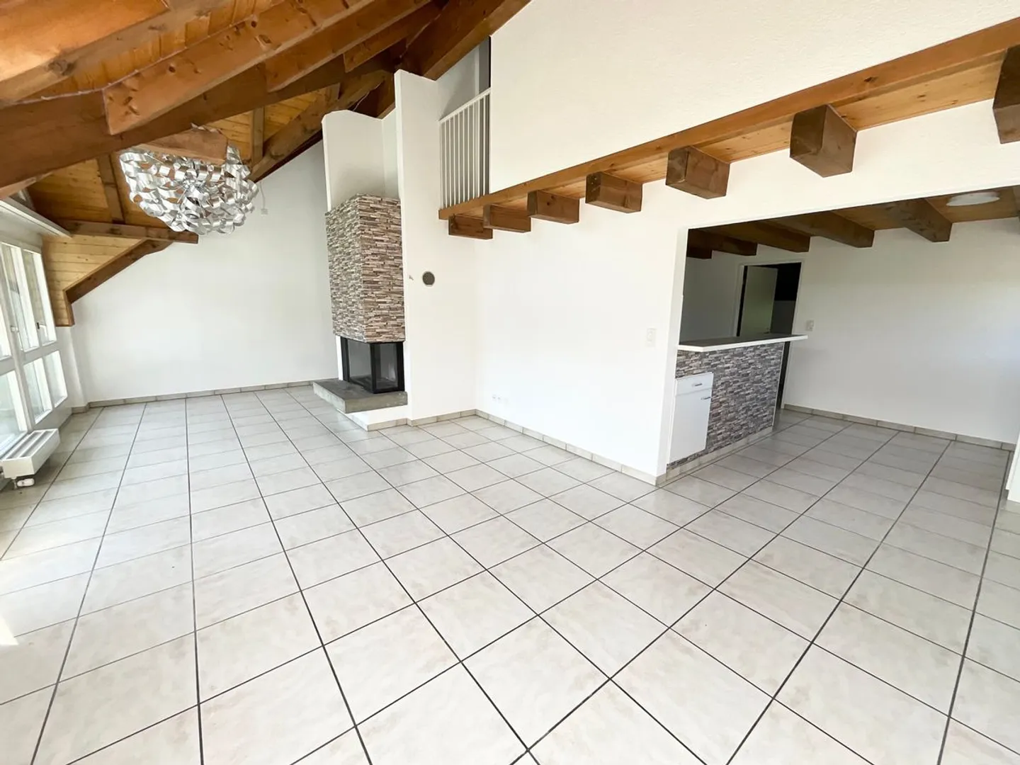 5.5-room duplex apartment with balcony - Photo 2 of 13