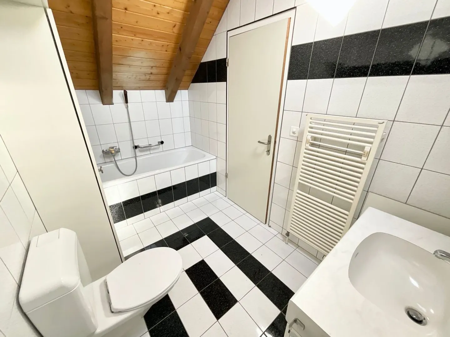 5.5-room duplex apartment with balcony - Photo 11 of 13