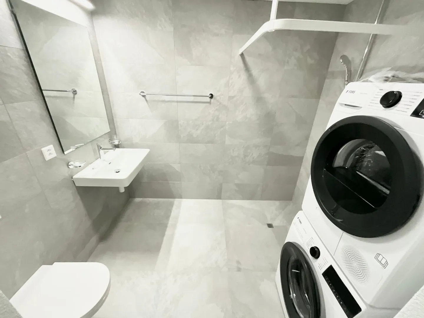 Appartements neufs de 3.5 pièces avec loggia - Immeuble moderne et écologique au coeur du village - Photo 6 sur 7