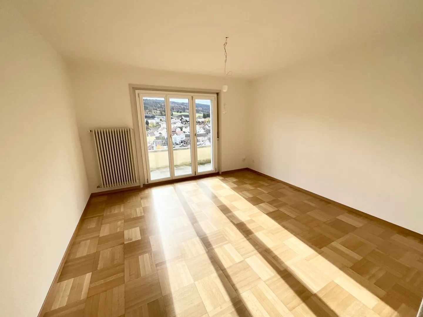 Appartement de 3 pièces avec balcon - Photo 3 sur 7
