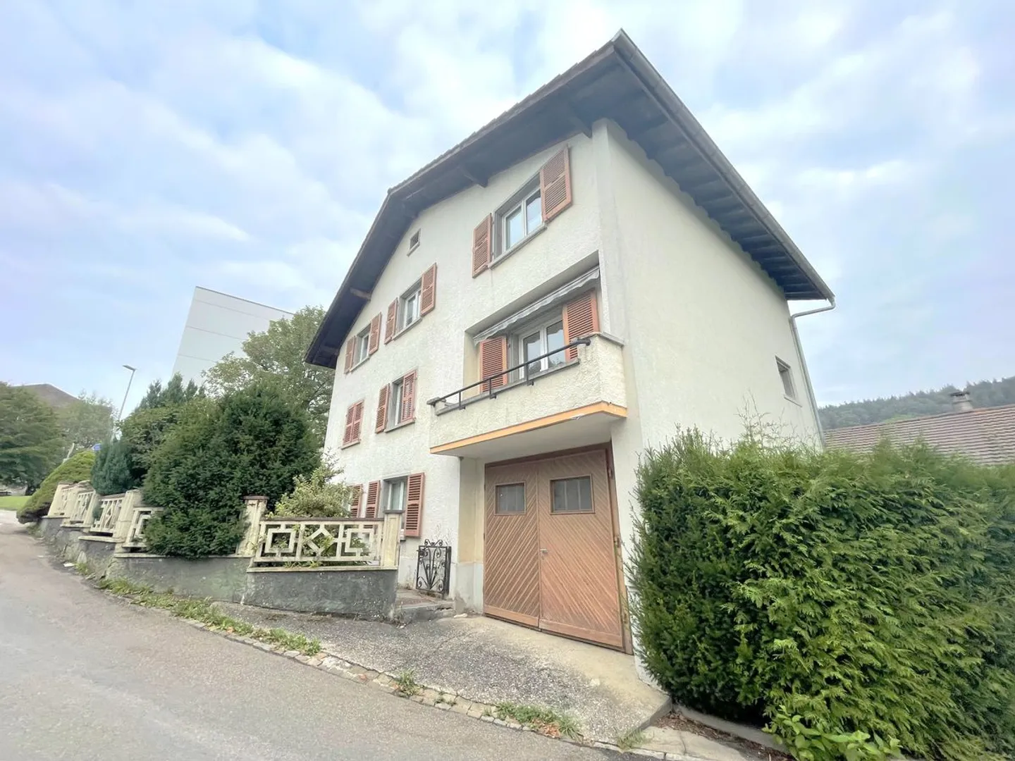 Casa indipendente con due appartamenti - Foto 1 di 13