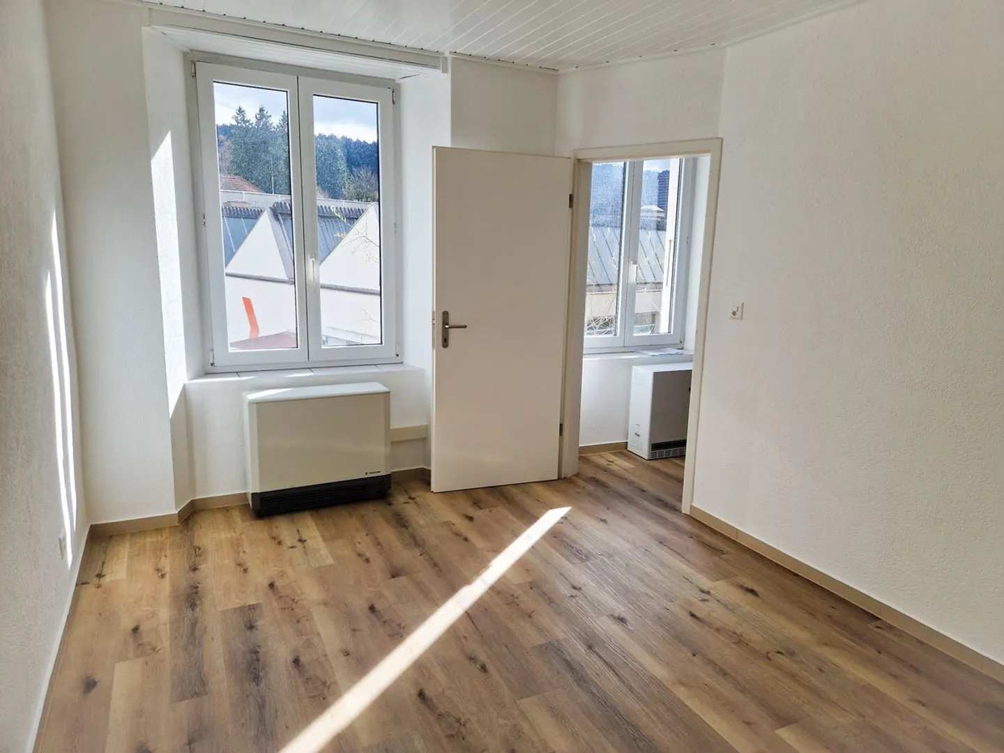 2.5-room apartment with new kitchen - Photo 2 of 4