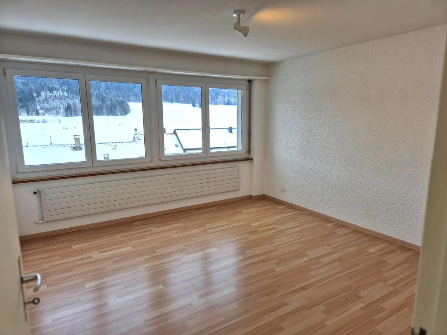 Apartment in PPE ideally located in the village center - Photo 4 of 12