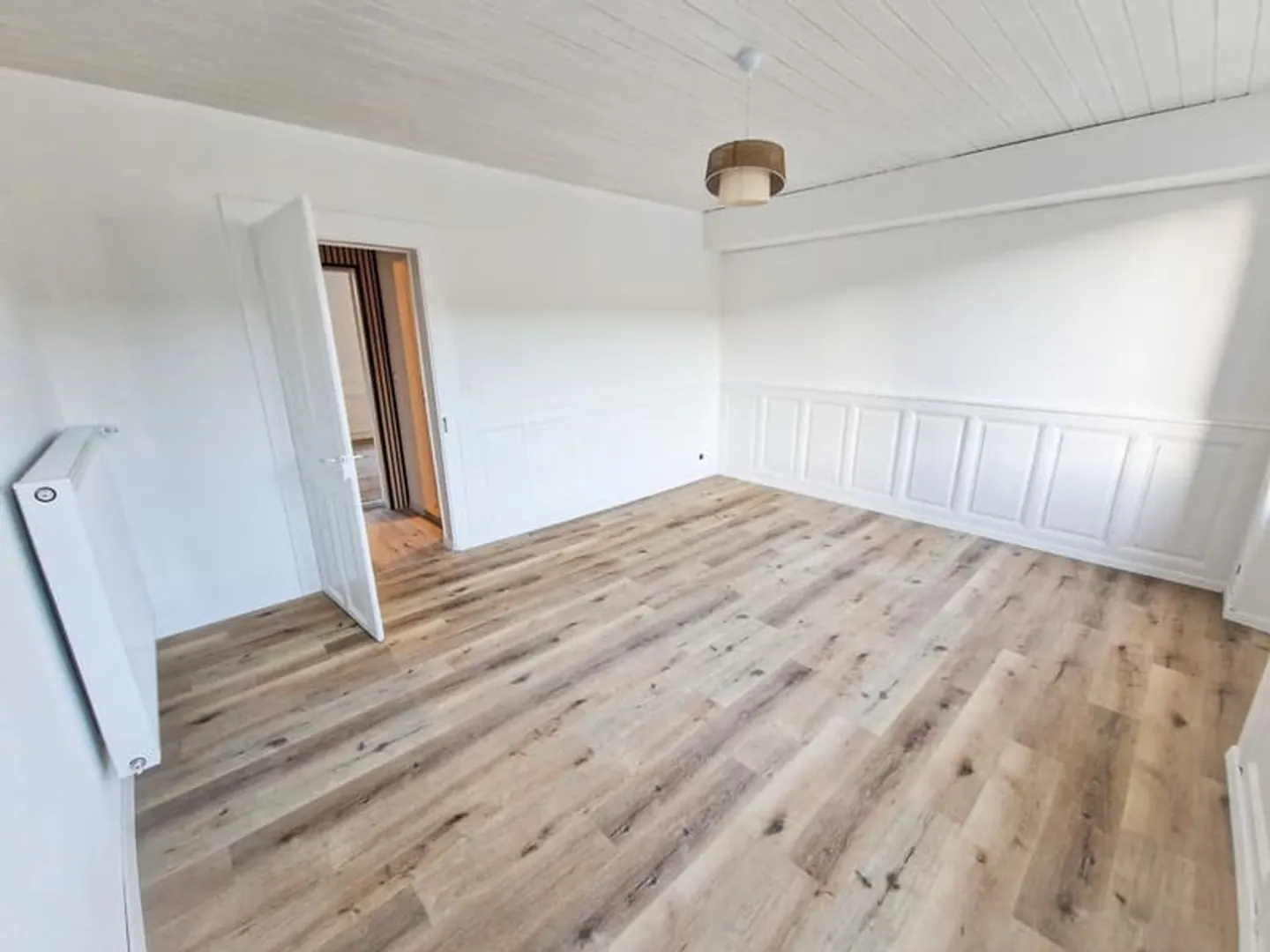 4.5-room apartment in the heart of the village - Photo 2 of 7