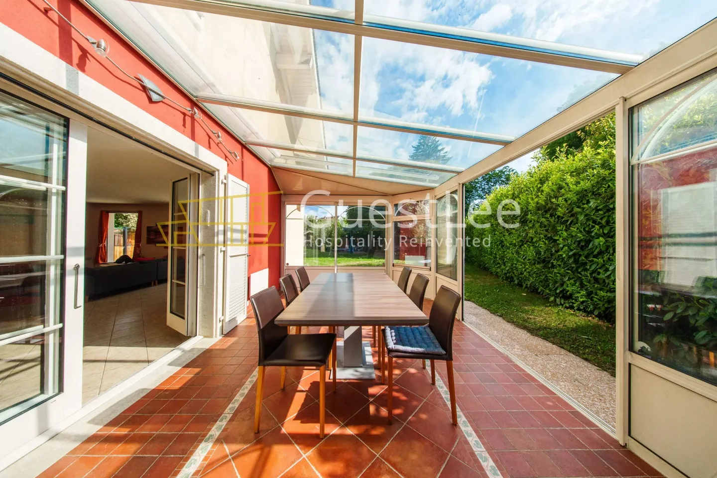 Stunning home with swimming pool and large garden in the heart of the Geneva countryside - Photo 6 sur 13