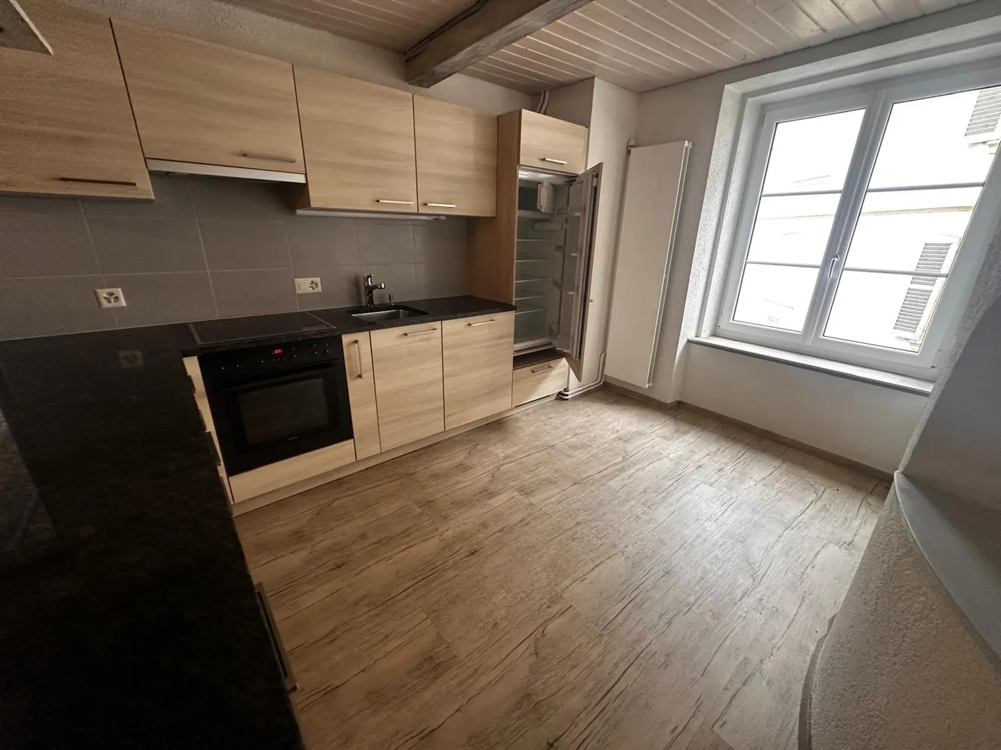 Spacious 4.5-room apartment with a view of the Château Porrentruy - Photo 6 of 11